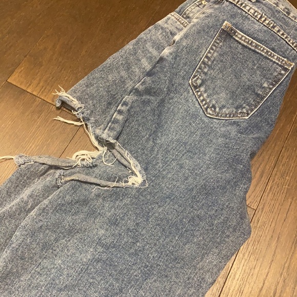 Straight leg jeans - Picture 3 of 7